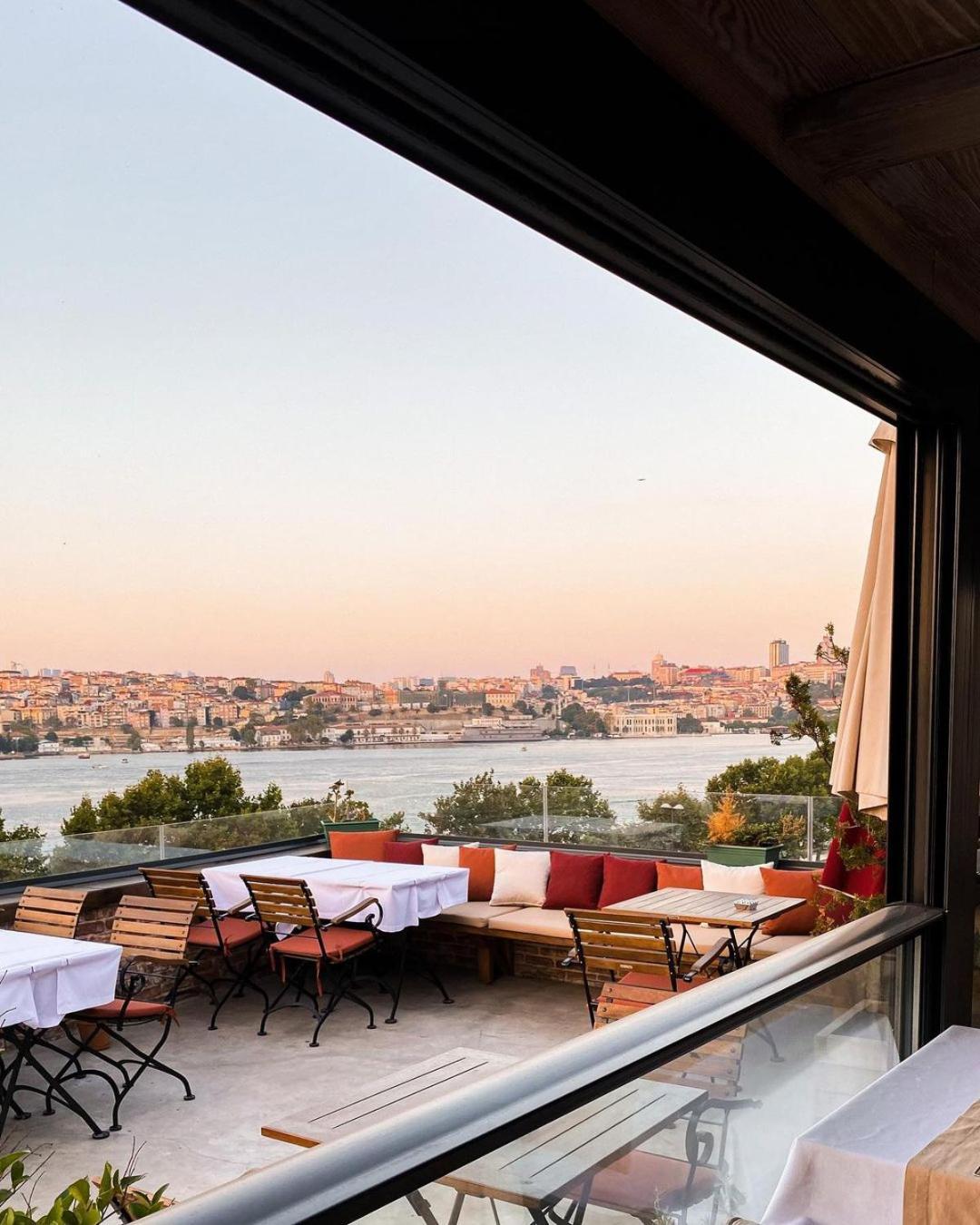 Istanbul Old City Colorful Houses Balat Petrion Hotel Exteriér fotografie